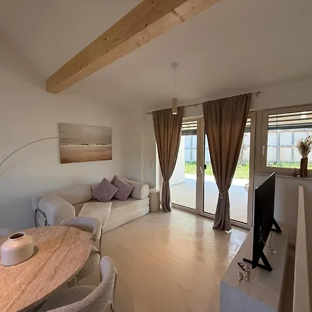 Donau Vibes Luxury Family Near And Highway アパート